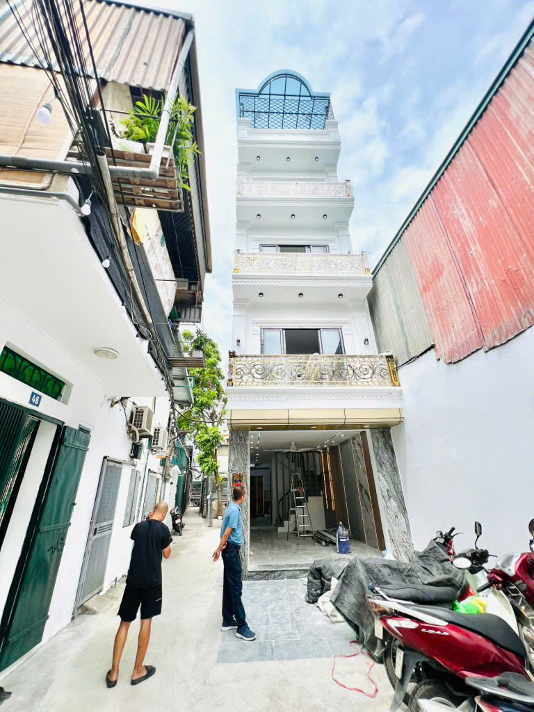 Tôi Chính Chủ cần Bán nhà ngõ 521 Trương Định. Dt 46m 6T - GARA Ô TÔ Giá chỉ 12.5 tỷ